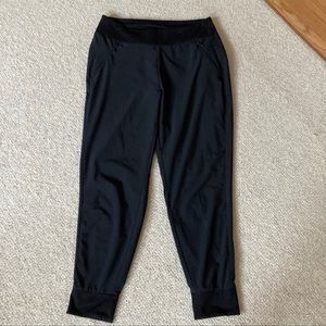 Size 8 Athleta lightweight Joggers